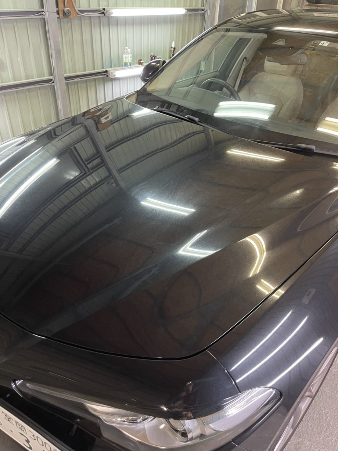 施工前のボンネット